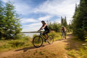 Two cyclists near Falcon Lake